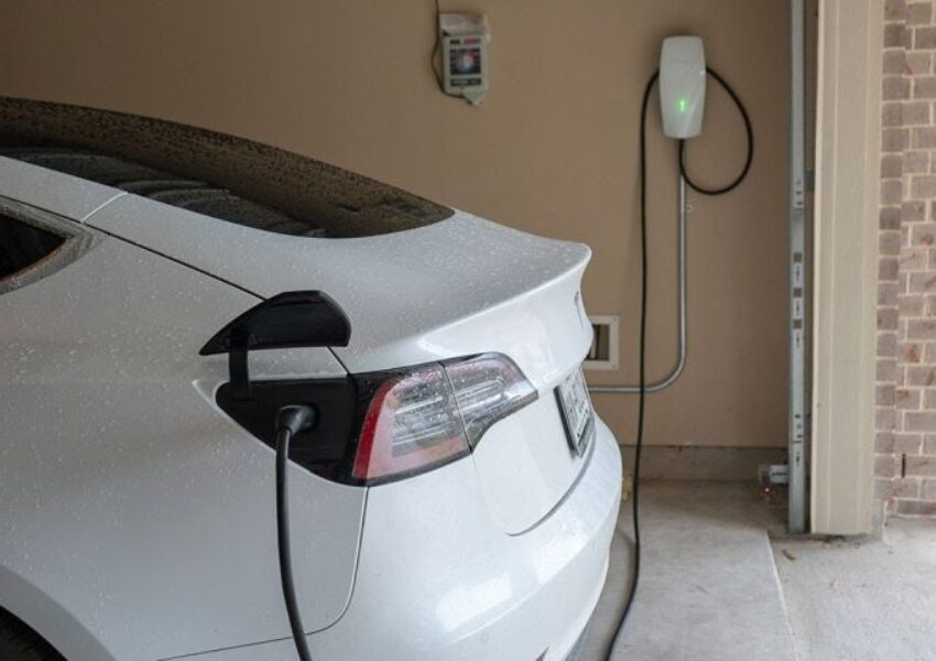 mau-pasang-home-charging-mobil-listrik-segini-biayanya-qos