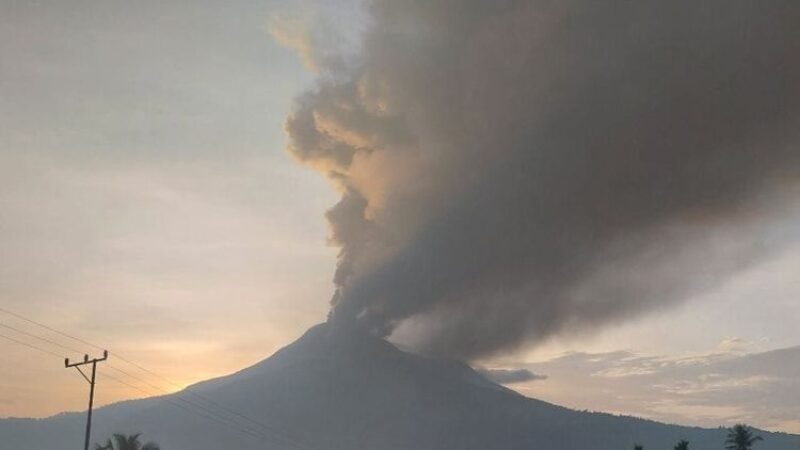Gunung Lewotobi