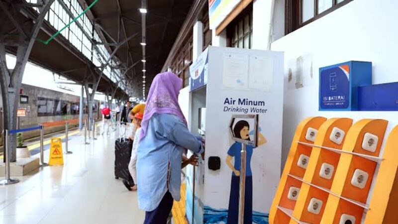 Air Minum isi ulang KAI