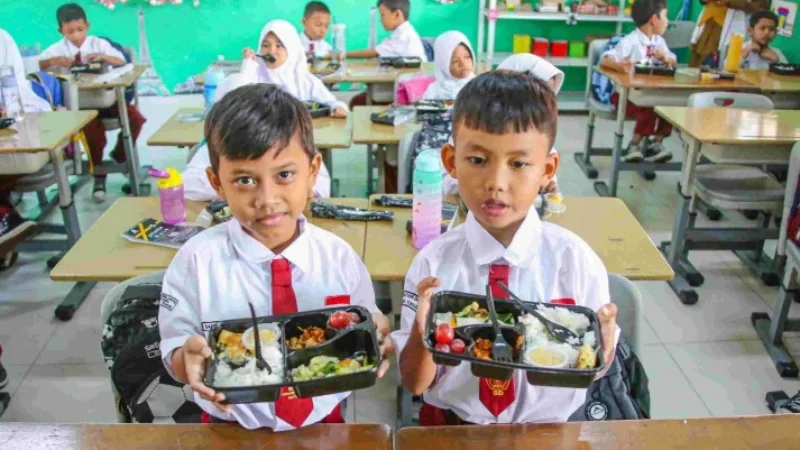 Menimbang-Risiko-Penggunaan-Dana-ZIS-untuk-Program-MBG