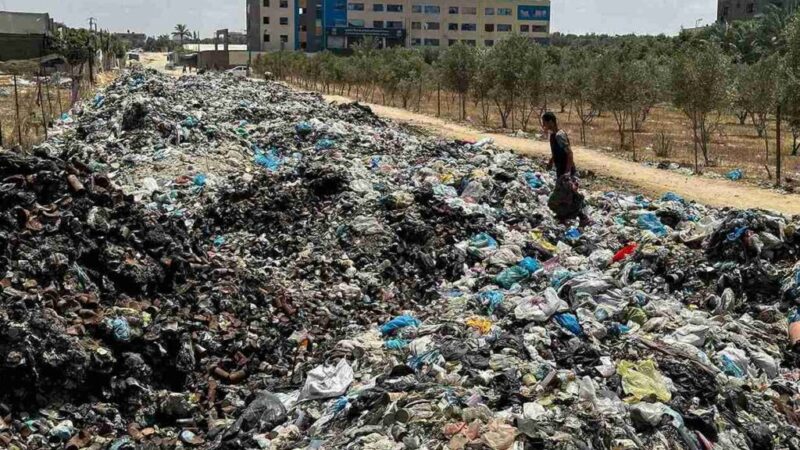 Tumpukan sampah di Gaza Tumpukan sampah di Gaza