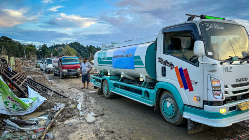 Setkab Kirim Truk Air Bersih