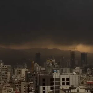 Iran diselimuti awan Hitam