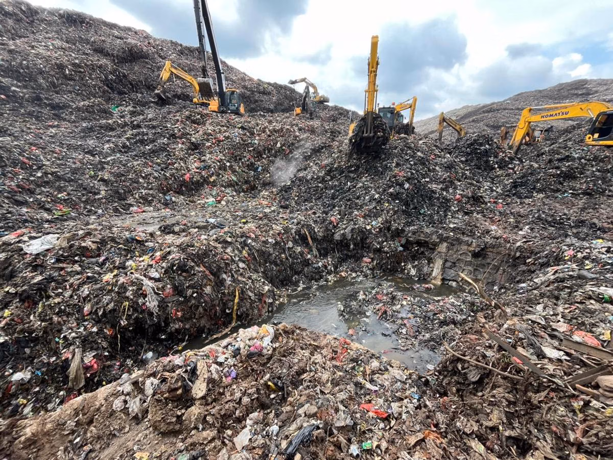 Sampah di Bantar Gebang