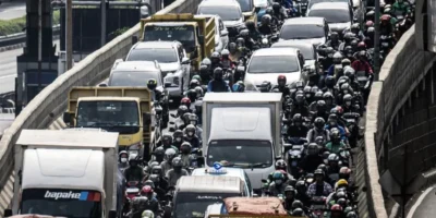 Ilustrasi Kendaraan Bermotor di Jakarta. (ANTARA FOTO:Aprillio Akbar:aww)
