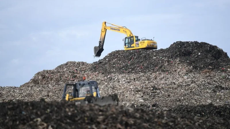 Sampah Bantargebang (ANTARA FOTO:Akbar Nugroho Gumay:YU)