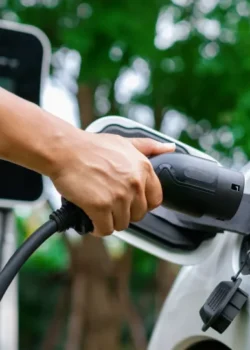 CHARGING EV