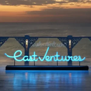 Logo EAST VENTURES