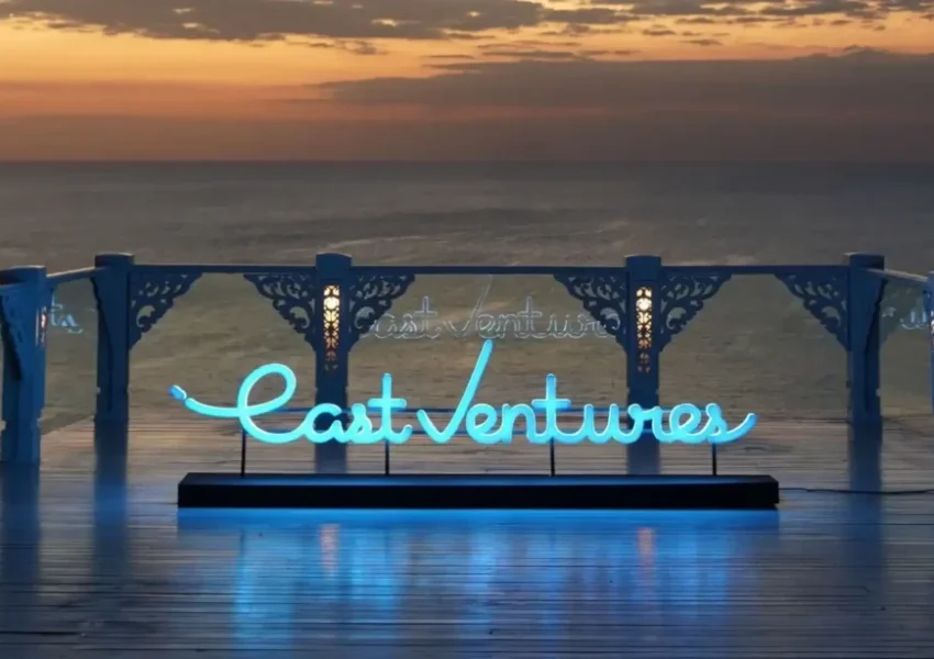 Logo EAST VENTURES