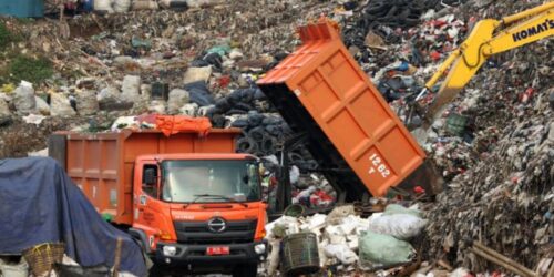 ilustrasi sampah DKI