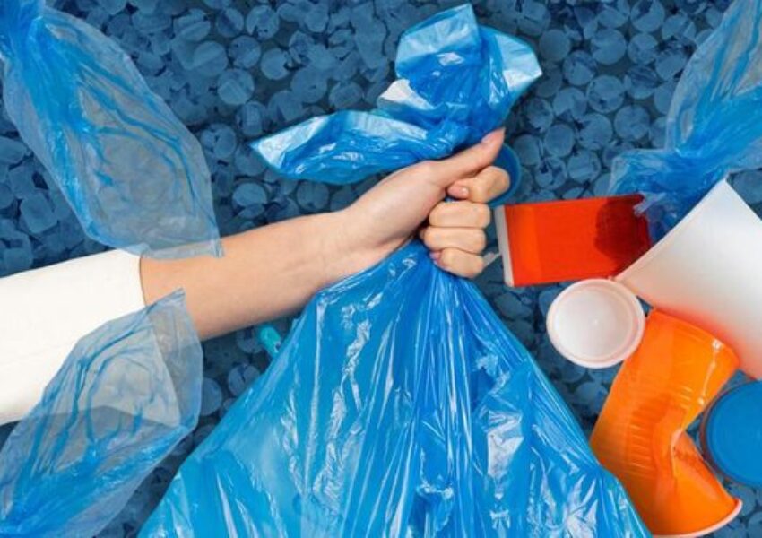 Ilustrasi Plastik