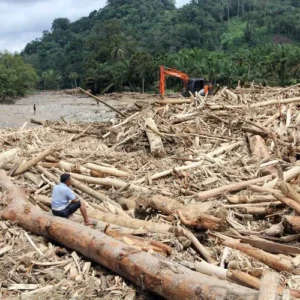 Ilustrasi sungai di Sumatra pasca banjir