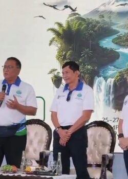 Menteri LH Jumhur Hidayat