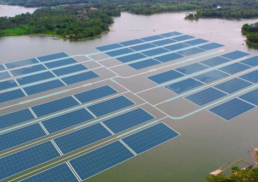 PLTS Terapung (dok PLN Nusantara Renewables)