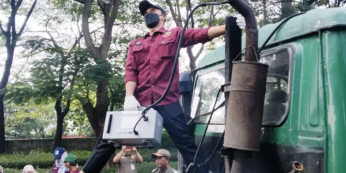 Uji Emisi Truk (dok Pemkot Jakarta Utara)