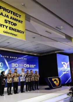 Aksi Damai Greenpeace di GIASS 2026