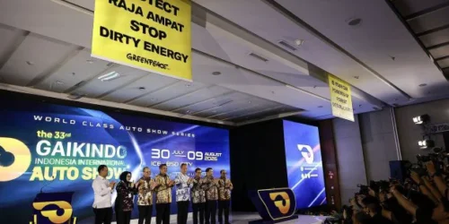 Aksi Damai Greenpeace di GIASS 2026