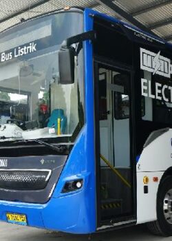 Bus Listrik DAMRI (Dok Tempo)