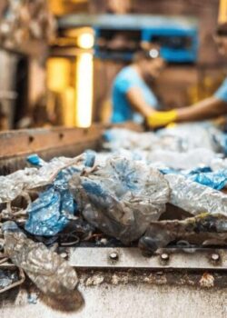 Ilustrasi Pengelolaan Sampah Industri