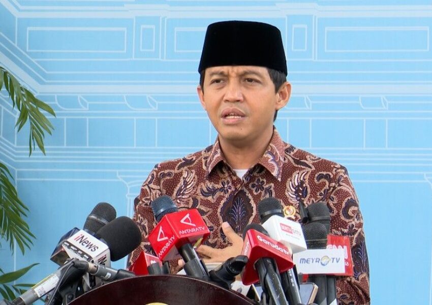 Menhut Raja Juli Antoni