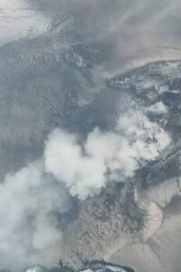 Abu Vulkanik Krakatau