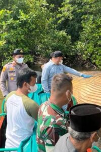 Bangkai Paus di Inhil