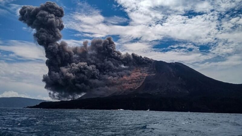 Erupsi Anak Krakatau (dok PVMBG)