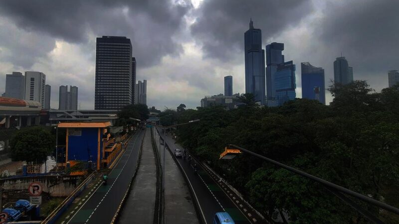 Ilustrasi Mendung di Jakarta