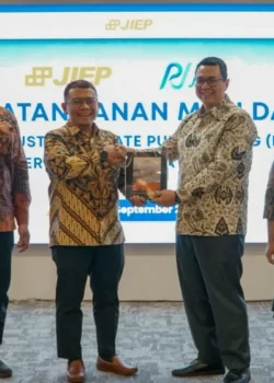 PT JIEP