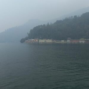 Danau Toba diselimuti kabut asap