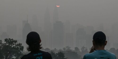 Kabut Asap : AFP_Jam Sta Rosa